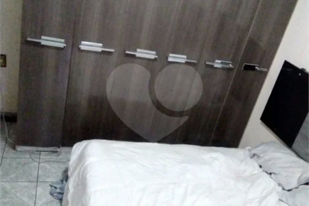 Sobrado à venda com 6 quartos, sendo 1 suíte,  em Vila Maria Alta, São Paulo, SP