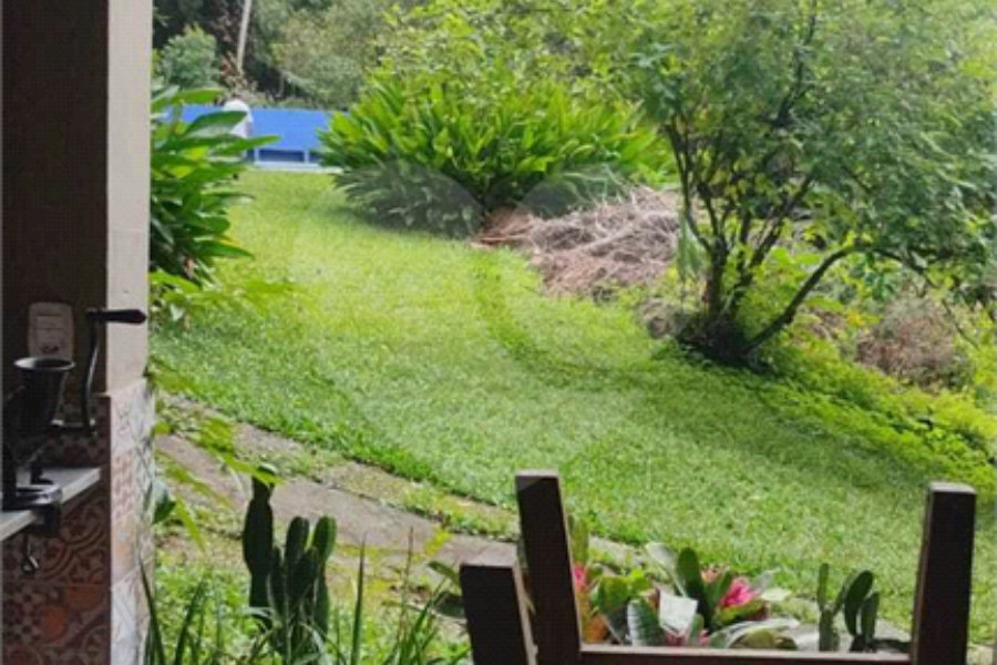 Casa à venda com 2 quartos no condomínio Céu Azul, Mairiporã - SP