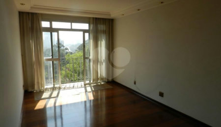 Apartamento à venda com 3 quartos, sendo 1 suíte,  em Alto da Boa Vista, São Paulo, SP