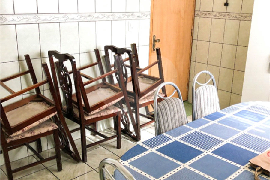 Sobrado à venda com 5 quartos, sendo 1 suíte, em Parque Edu Chaves, São Paulo, SP