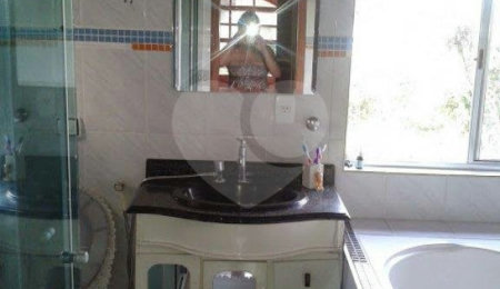 Sobrado à venda com 3 quartos, sendo 2 suítes,  em Guaianazes, São Paulo, SP