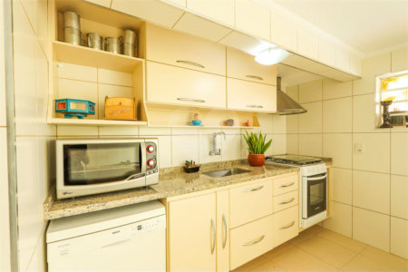 Casa à venda com 4 quartos, sendo 1 suíte, em Jardim Franca, São Paulo, SP