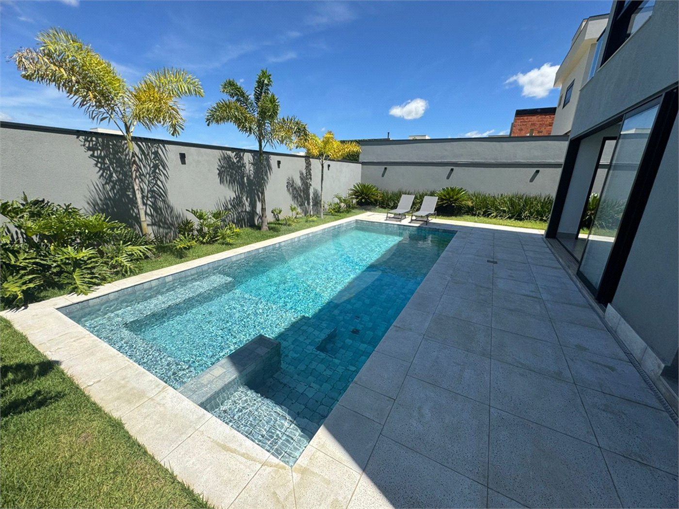 Casa à venda com 4 suítes no condomínio Villas do Golf, Itu - SP