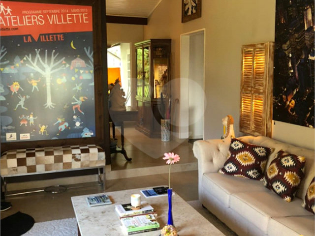 Casa Térrea à venda com 4 quartos, sendo 1 suíte,  em Roseira, Mairiporã, SP