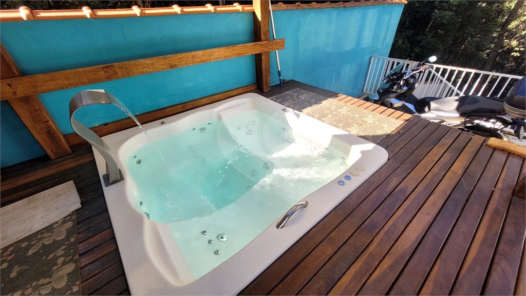 Casa à venda com 2 quartos, sendo 1 suíte,  no condomínio Sausalito, Mairiporã - SP