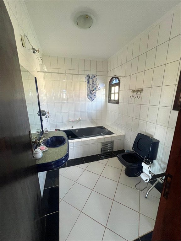 Casa à venda com 4 quartos, sendo 1 suíte, em Alpes D'ouro, Bom Jesus dos Perdões, SP