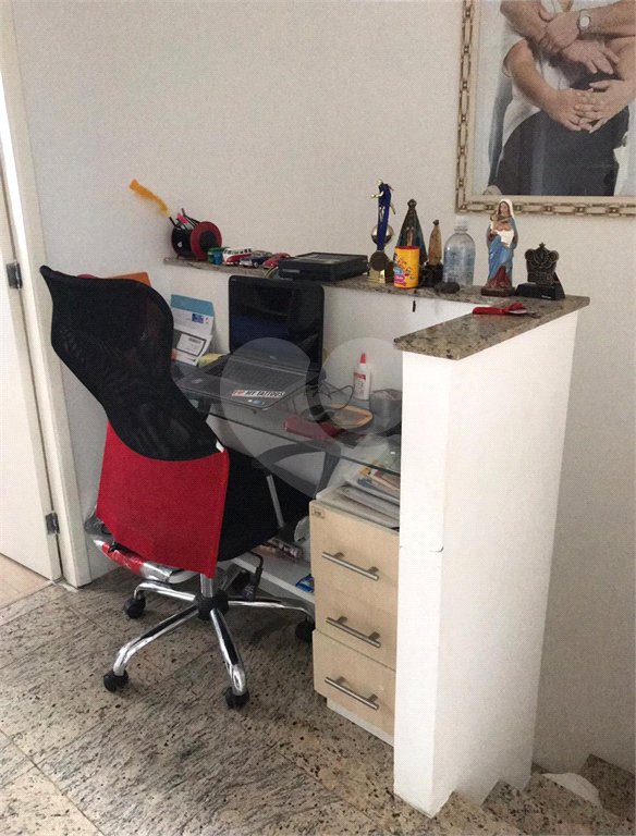 Casa à venda com 3 quartos, sendo 1 suíte, no condomínio Villaggio Portobello, São Paulo - SP