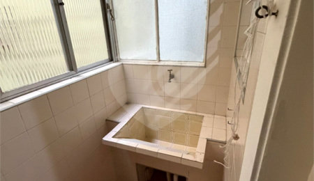 Apartamento à venda com 2 quartos em Bela Vista, São Paulo, SP