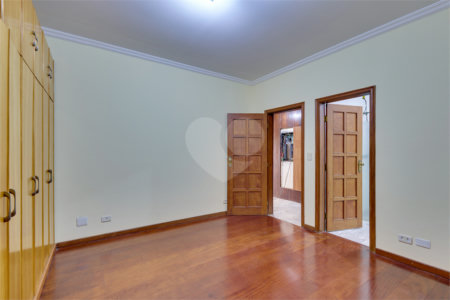 Casa à venda ou para alugar com 4 suítes em Alto da Boa Vista, São Paulo, SP