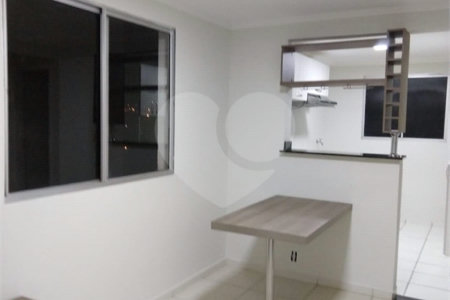 Apartamento no Condomínio Monte Olimpo.