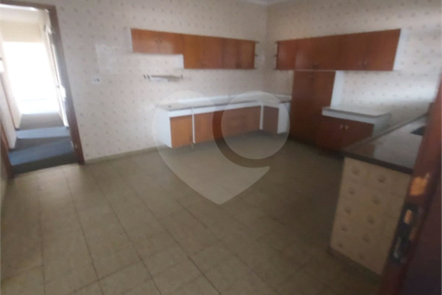 Casa Térrea à venda com 3 quartos, sendo 1 suíte,  em Horto, São Paulo, SP