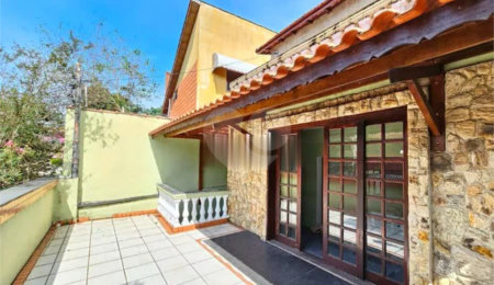 Sobrado à venda com 2 quartos, sendo 1 suíte,  em Itaquera, São Paulo, SP