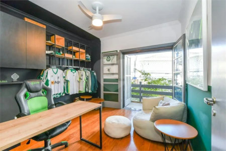 Sobrado à venda com 4 quartos, sendo 1 suíte, em Vila Cruzeiro, São Paulo, SP