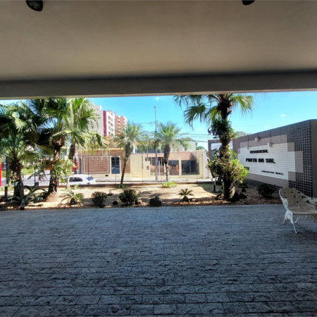 Apto com 130m² em frente ao SCC