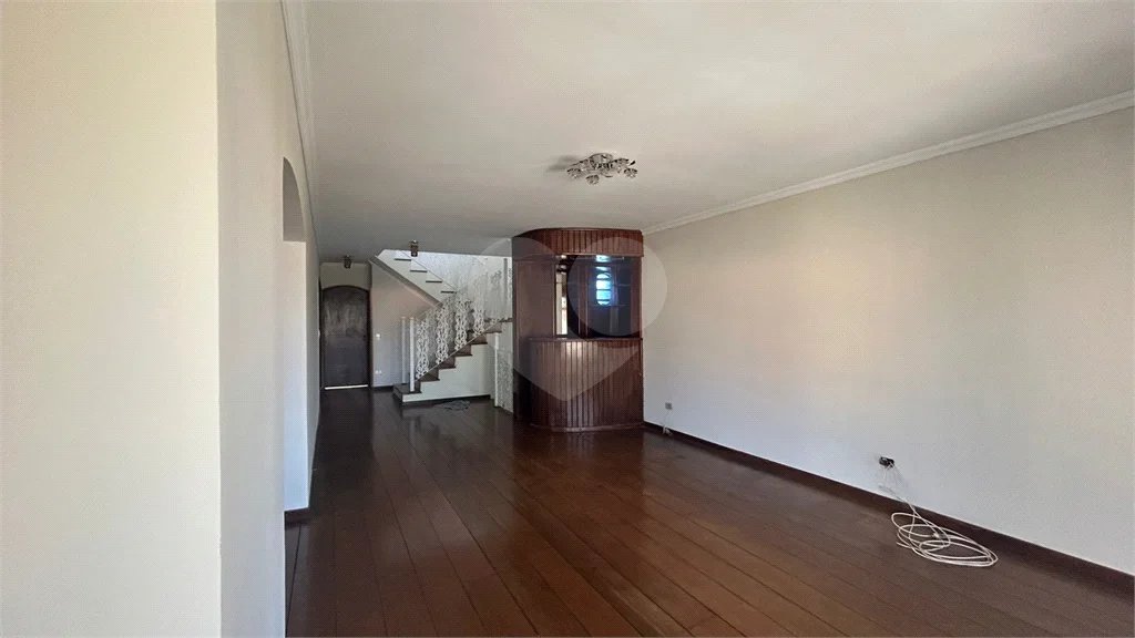 Venda Casa com 4 Dormitórios no Parque Santa Cecília