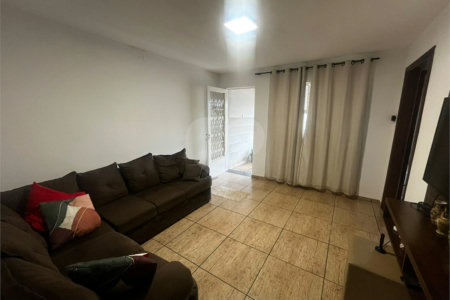 Casa à venda com 2 quartos em Vila Camarão, Itapetininga, SP