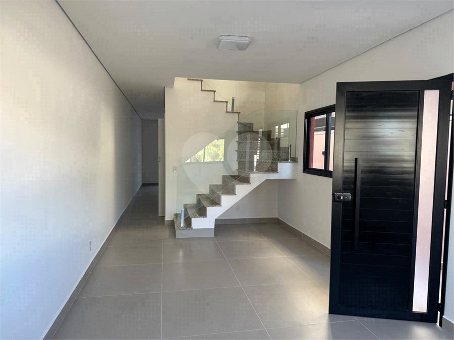 Casa à venda com 3 suítes no condomínio Residencial The Square Village, Cotia - SP