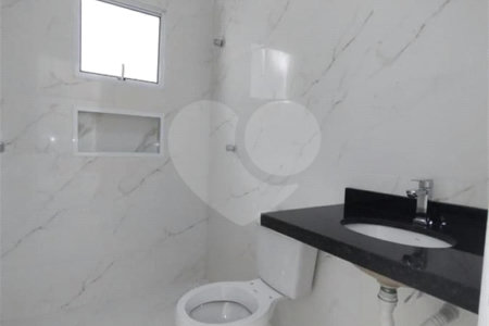 Sobrado à venda com 2 quartos, sendo 1 suíte,  no Centro, Bom Jesus dos Perdões, SP