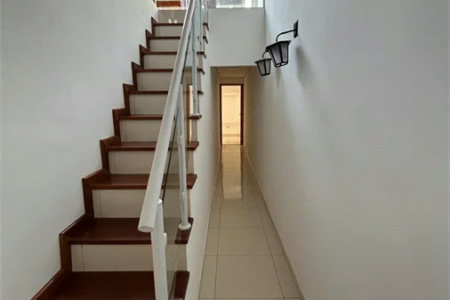 Casa de Vila para alugar com 4 suítes em Vila Romana, São Paulo, SP