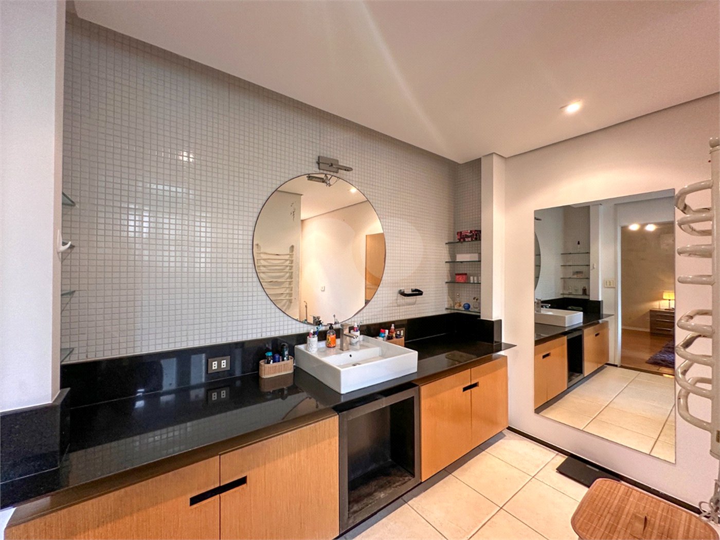 Casa à venda com 3 quartos, sendo 1 suíte,  no condomínio Barão do Triunfo, São Paulo - SP
