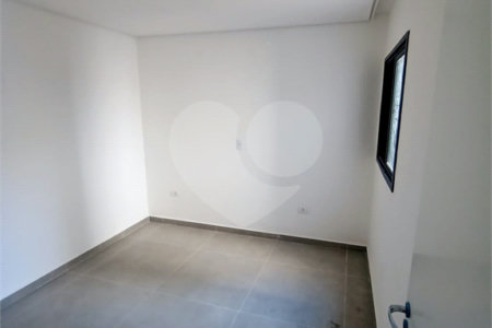 Apartamento à venda com 3 quartos, sendo 1 suíte, em Vila Eldízia, Santo André, SP