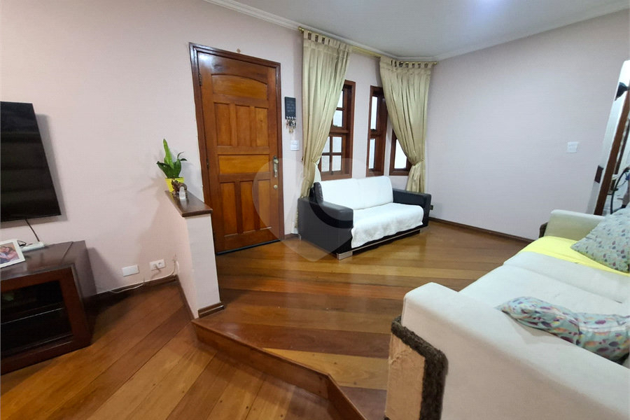 Sobrado à venda com 3 quartos, sendo 2 suítes, em Santana, São Paulo, SP