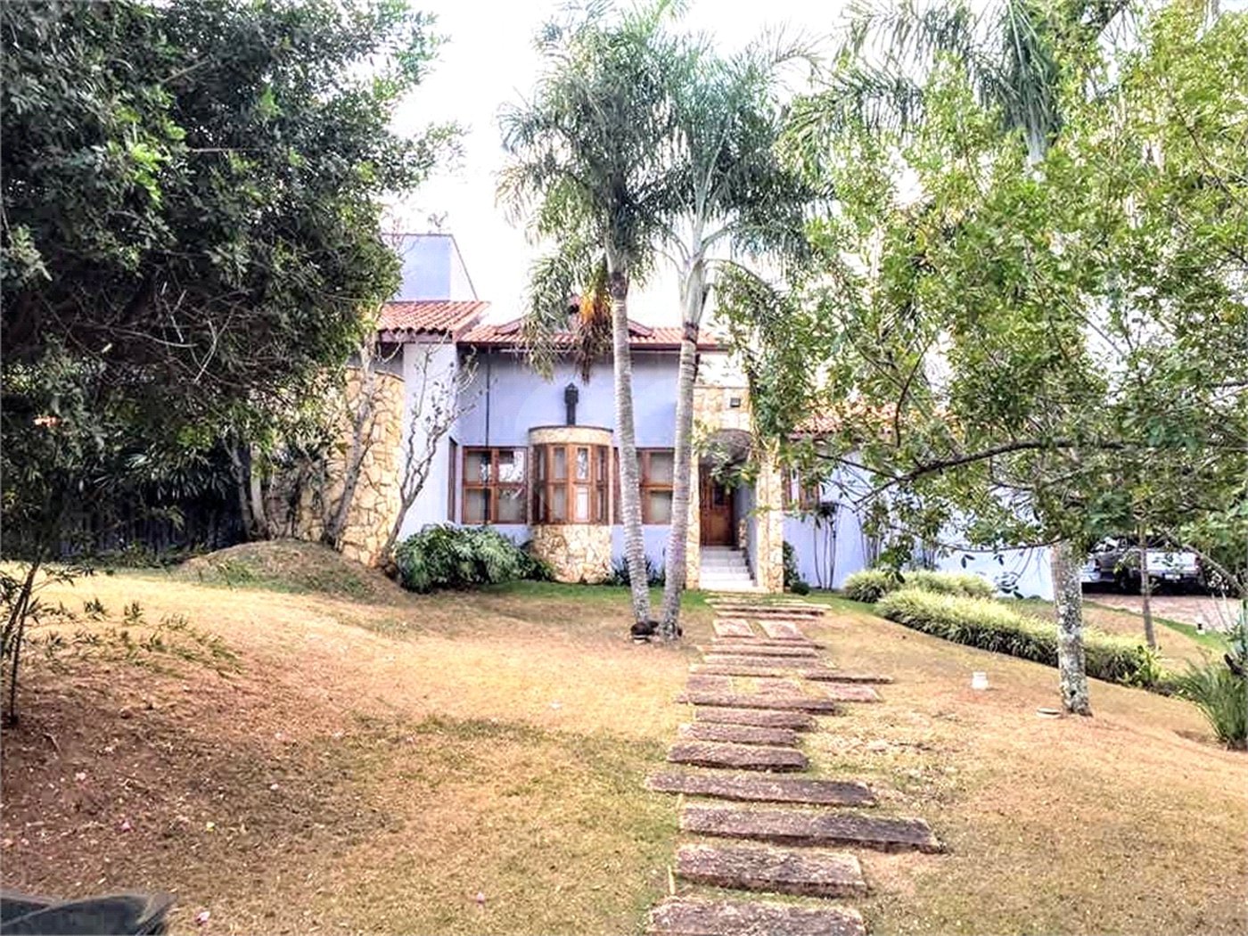 Casa à venda ou para alugar com 5 quartos, sendo 4 suítes, no condomínio Moradas São Luiz, Salto - SP