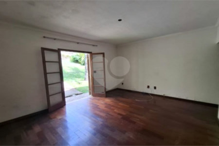 Casa à venda com 3 quartos, sendo 1 suíte, no condomínio São Joaquim, Vinhedo - SP