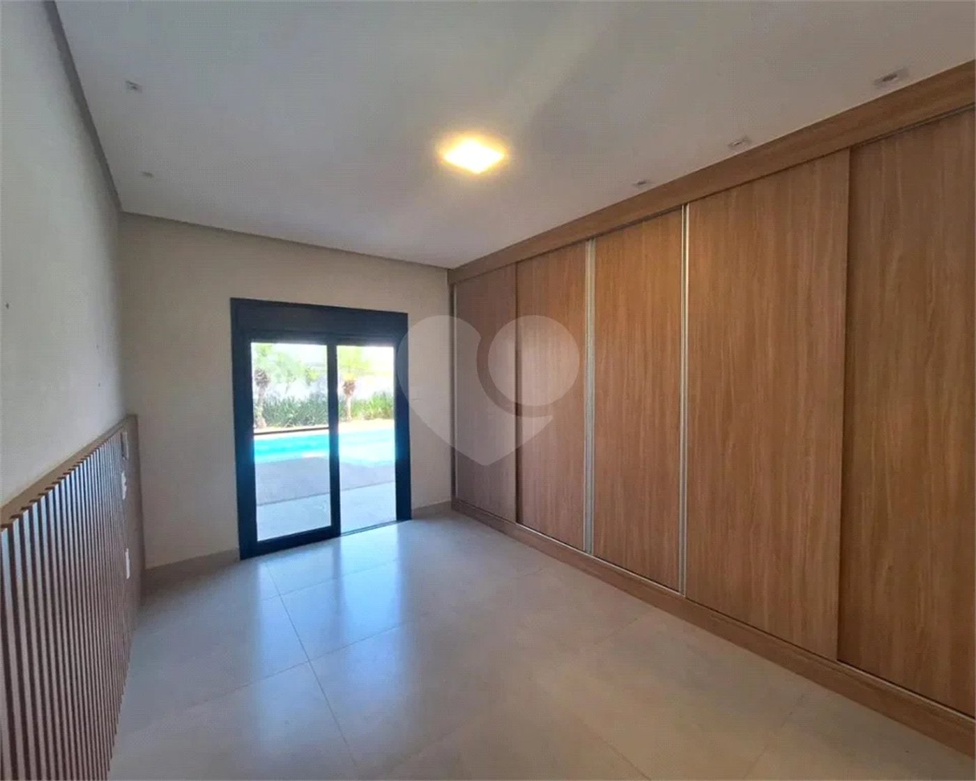 Sobrado à venda com 3 suítes em Condomínio Residencial Terras do Caribe, Valinhos, SP