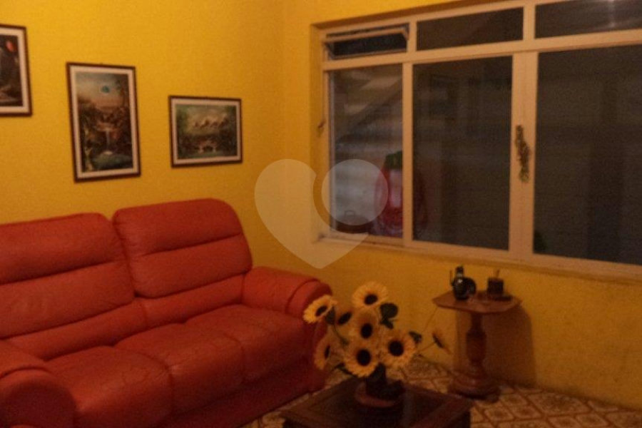 Sobrado à venda com 2 quartos em Tremembé, São Paulo, SP