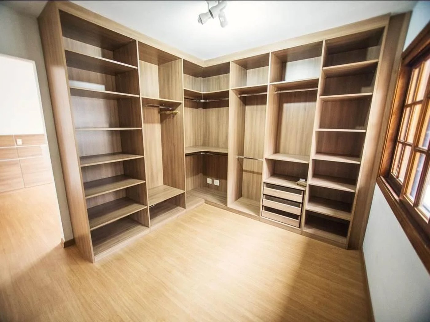 Casa à venda com 3 suítes no condomínio Jardim Ouro Preto - Villas Paulistas, São Paulo - SP