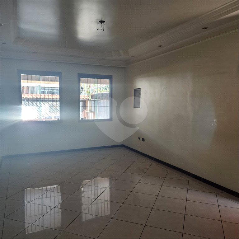 Sobrado à venda com 4 quartos, sendo 3 suítes, em Jaçanã, São Paulo, SP