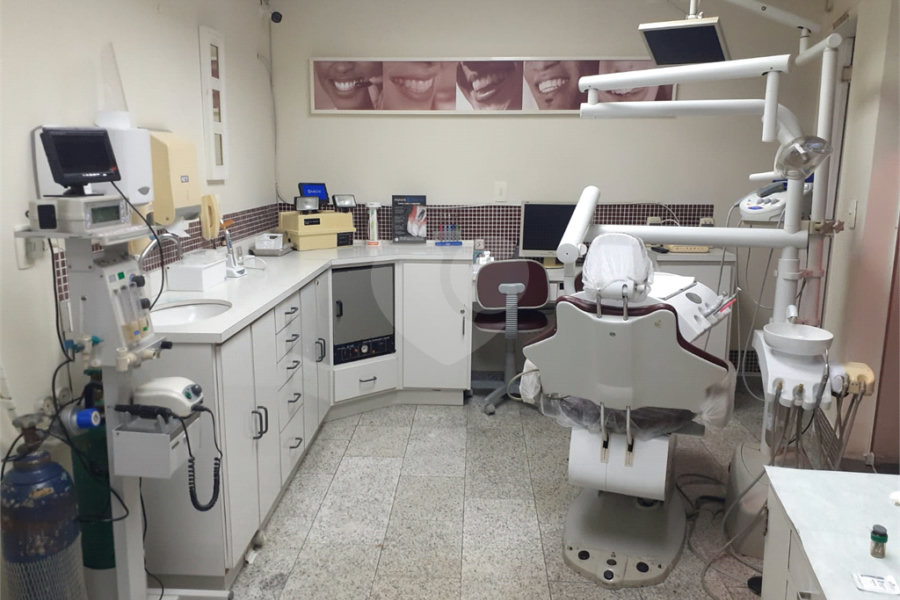 Casa para alugar com 3 quartos no condomínio Diva da Silva, São Paulo - SP