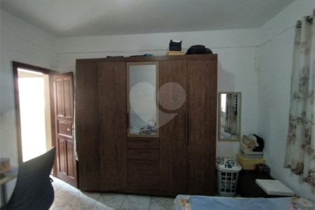 Casa Térrea à venda com 3 quartos em Santa Teresinha, São Paulo, SP