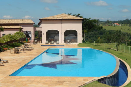 Casa à venda com 4 suítes no condomínio Residencial Campo de Toscana, Vinhedo - SP