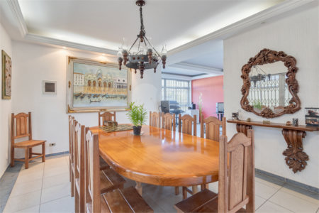 Casa à venda com 3 quartos, sendo 1 suíte, em Brooklin, São Paulo, SP
