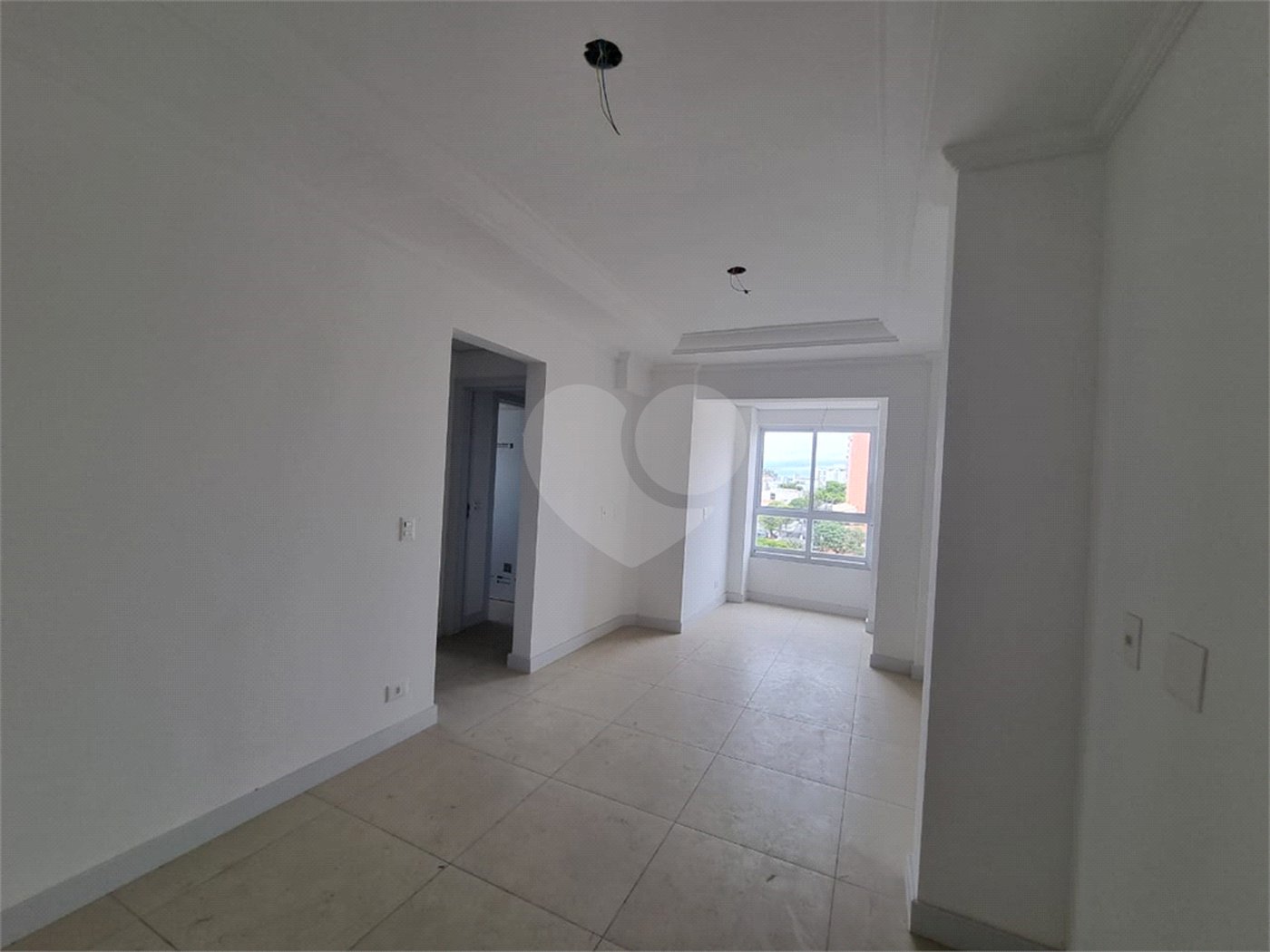 Apartamento à venda com 2 quartos, sendo 1 suíte, no Centro, Sorocaba, SP