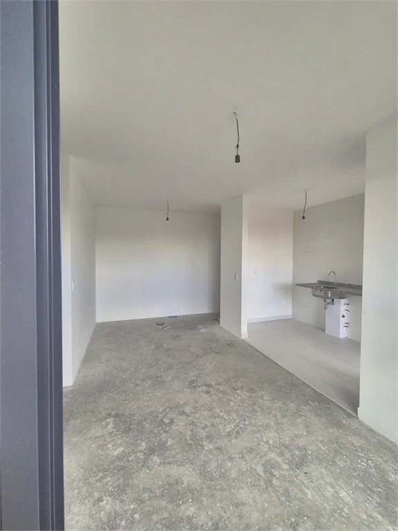 Apartamento à venda com 3 quartos, sendo 1 suíte, em Vila Anastácio, São Paulo, SP