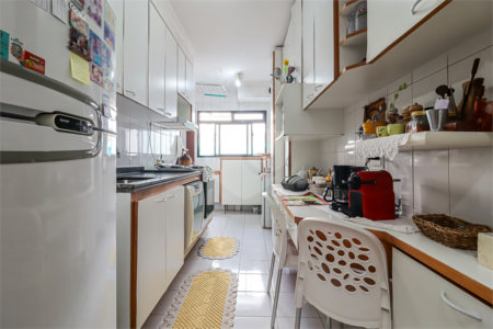 Apartamento à venda com 3 quartos, sendo 1 suíte,  em Vila Ipojuca, São Paulo, SP