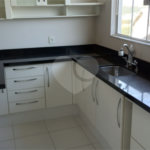 Casa à venda com 3 suítes no condomínio Picollo, Louveira - SP