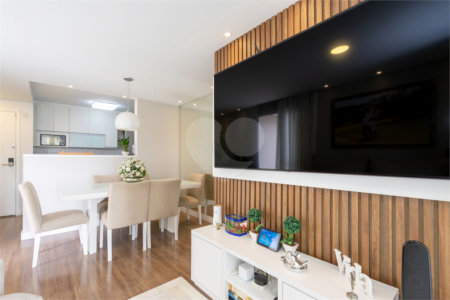 Apartamento à venda com 3 quartos, sendo 1 suíte,  em Jardim Parque Morumbi, São Paulo, SP