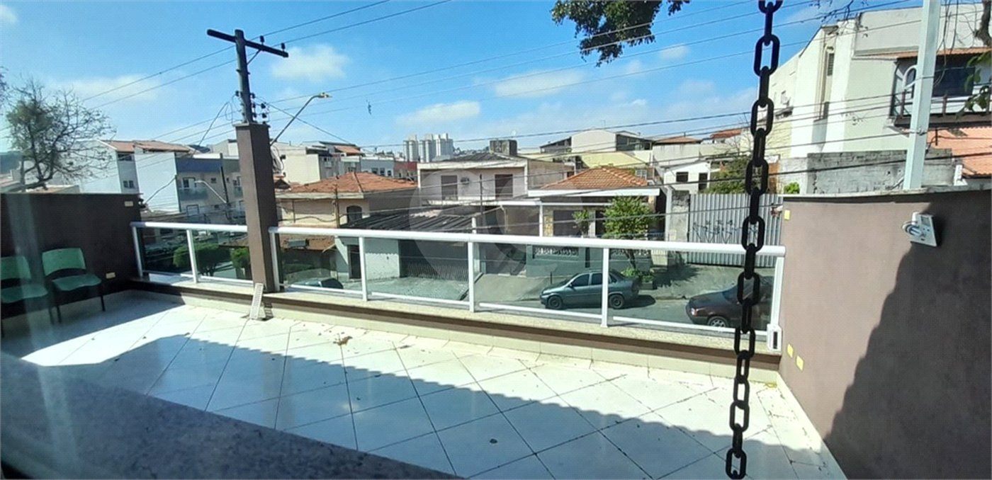 Sobrado à venda com 3 quartos, sendo 2 suítes,  em Vila Pires, Santo André, SP