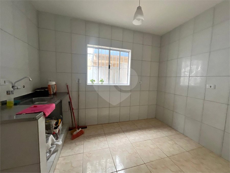 Casa à venda com 2 quartos em Jardim Pirajussara, São Paulo, SP