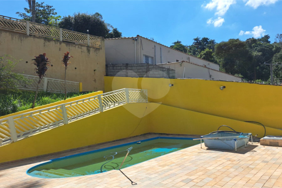 Casa à venda com 3 quartos, sendo 1 suíte, em Rio Acima, Mairiporã, SP