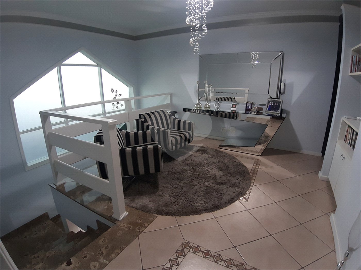 Casa à venda com 4 quartos, sendo 2 suítes, em Jardim Leonor Mendes de Barros, São Paulo, SP