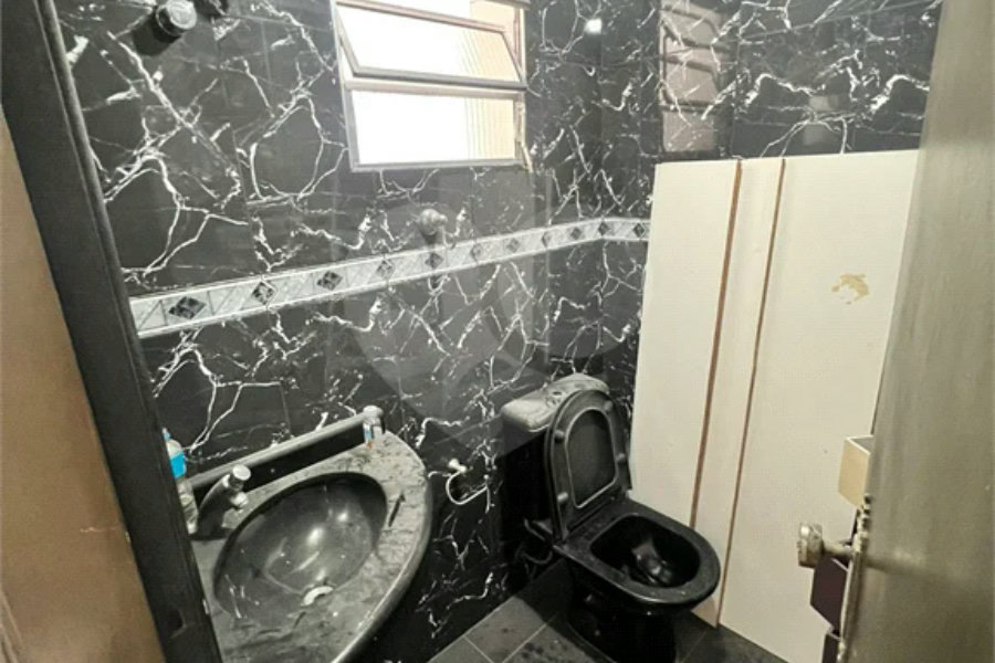 Casa à venda com 3 quartos, sendo 1 suíte, em Conjunto Residencial Vista Verde, São Paulo, SP