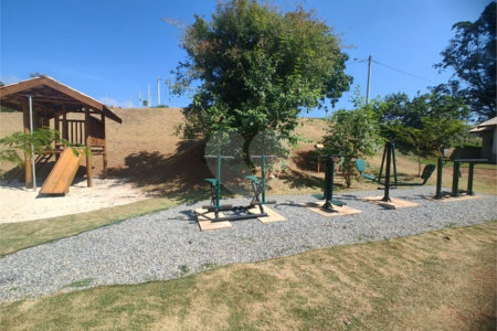 Terreno à venda no condomínio Residencial Solar São Judas Tadeu, Piracaia - SP