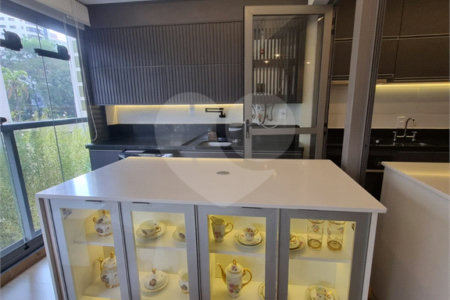 Apartamento à venda com 2 quartos, sendo 1 suíte, em Vila Mariana, São Paulo, SP