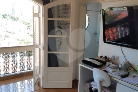 Sobrado à venda com 3 quartos, sendo 2 suítes,  em Vila Paulicéia, São Paulo, SP