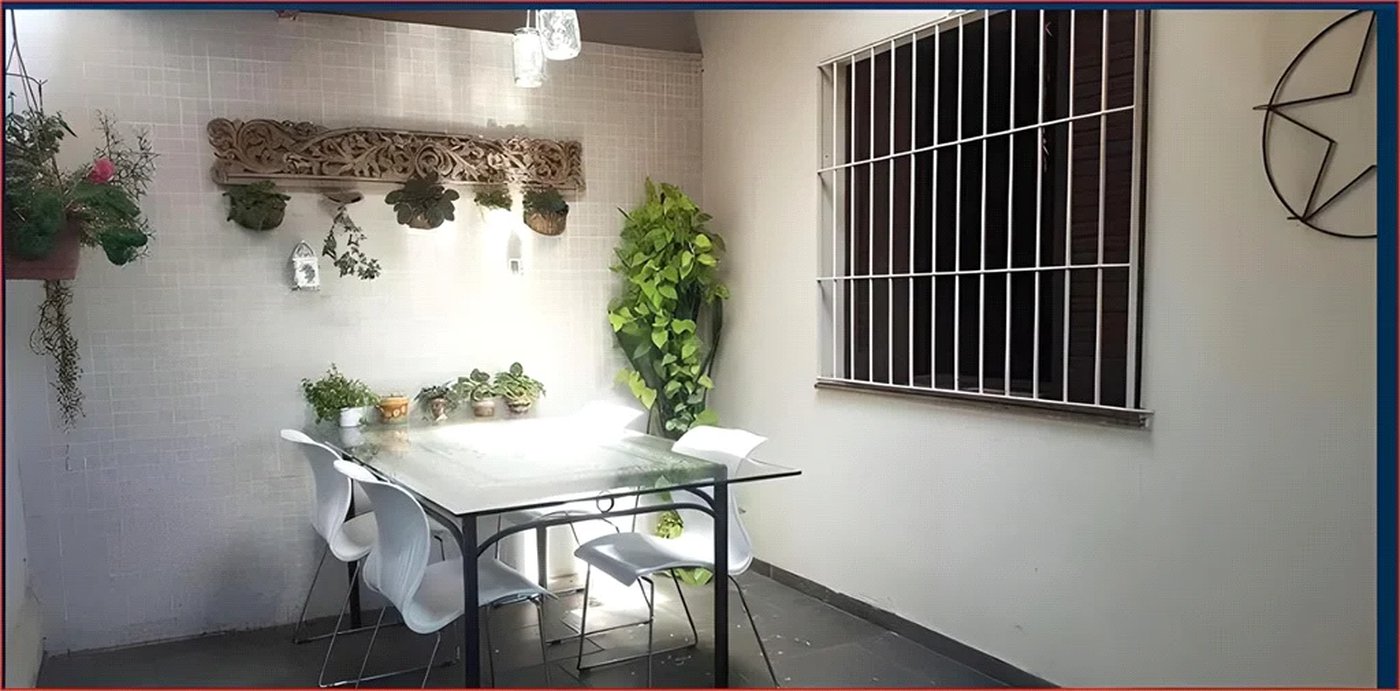 Casa à venda com 4 quartos, sendo 1 suíte, em Jardim Monte Kemel, São Paulo, SP